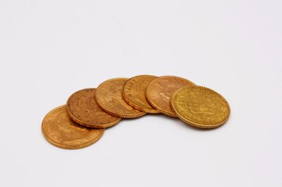 null 4 pièces en or jaune étrangère (Russie, Hollande) datant de 1882 à 1927, on...