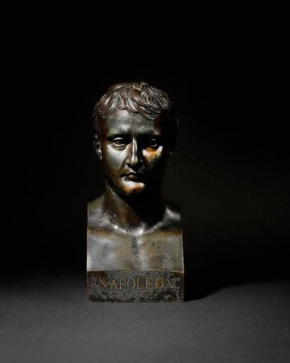 null CHAUDET, d’après « L’Empereur Napoléon Ier à l’antique » Buste en bronze patiné...