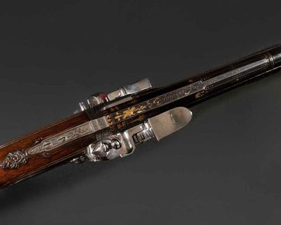 null Beau et rare fusil de chasse à silex par « PUIFORCAT » à deux canons superposés...