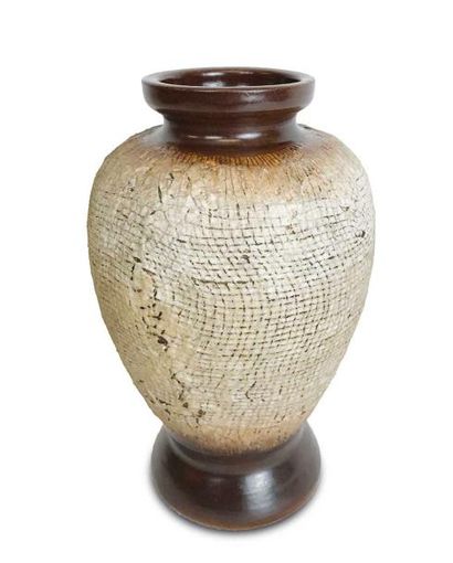 null LOUIS-AUGUSTE DAGE (1885-1963) Vase pansu sur pied en grès émaillé dans les...