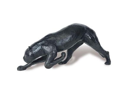 null JORGE BORRAS (Né en 1952) « Panthère noire guettant » Sculpture-volume en bronze...