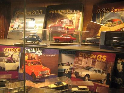  "Miniatures 1/43° et livres." 24 véhicules populaires des années 60/70 ainsi que...