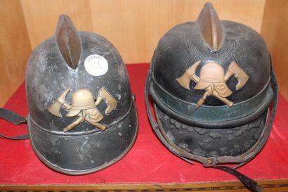 null "Casques Bavière" Lot de trois casques des brigades de sapeurs pompiers Allemands,...