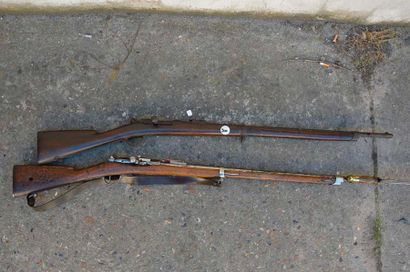 null "2 Fusils modèle 1874" L’un signé de la manufacture de Saint Etienne, manque...