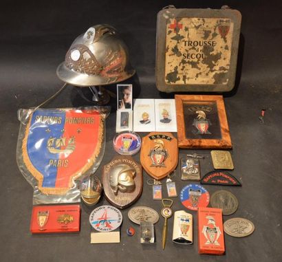 null " Sapeurs-Pompiers, Briage de Paris" Collection d'objets sur les sapeurs-pompiers...