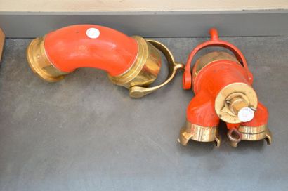 null "Lance à haute pression" Ancienne pompe à eau montée sur les véhicules des pompiers...