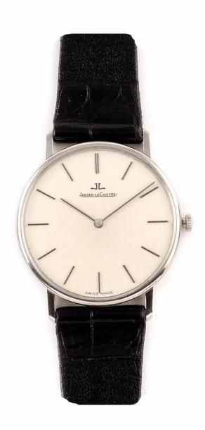 null JEAGER LECOULTRE MONTRE en acier, boitier rond (32 mm) numéroté par la maison...