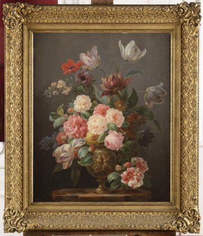 null J.E GRAND-PIÉGAY (XIX) Bouquet de fleurs sur un entablement Huile sur panneau...