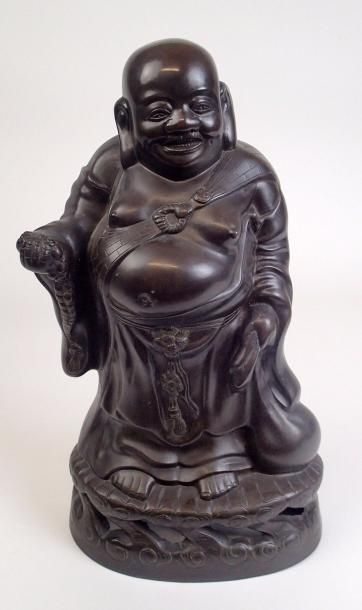 null CHINE Bouddha en bronze patiné Fin XIXème siècle Haut : 39 cm Expert : Monsieur...
