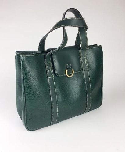 LANCEL SAC en cuir vert bouteille. Bon état général (légères traces d'usage). Deux...