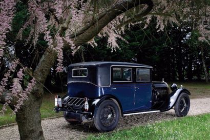  1930 Bugatti Type 44 moteur 938 Berline 1930 par « Alin , Liautard &Cie » à Courbevoie....