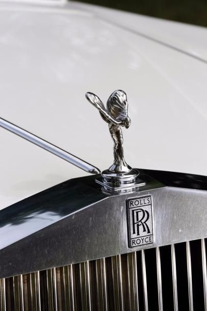 null 1972 Rolls Royce Corniche Titre de circulation italien. A immatriculer en collection....