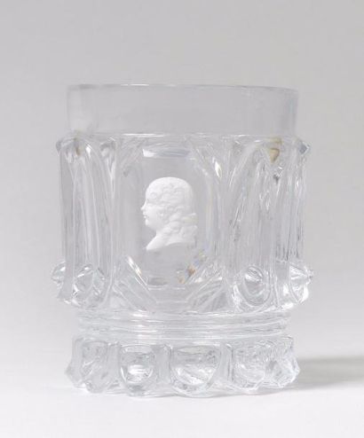 null « Le Roi de Rome » Verre en cristal, avec profil en sulfure. Ht : 20 cm. B....