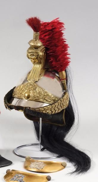 null Casque d’officier de cuirassier modèle 1874. Bombe en cuivre argenté. Cimier...