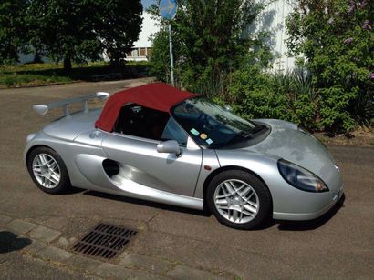 null RENAULT SPIDER VERSION PAREBRISE DE 1998.
 