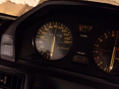 null Honda VF 1000 F 2 1985. Numéro 4001650. CG Française. 69275km. Grande révision...