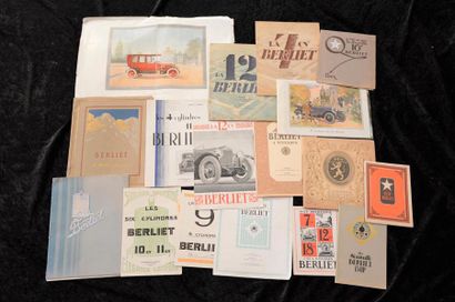 null "Catalogues BERLIET de 1912 à 1934" 

Catalogue, Reliure cordon, 1912, 46 pages-...