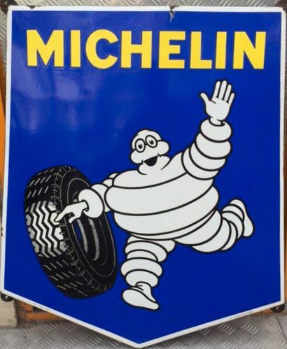 null "Plaque émaillée MICHELIN"

Plaque émaillée forme écusson "Michelin". "R.C Clermont...