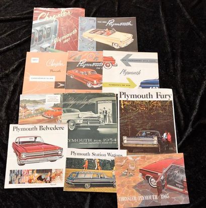 null "Catalogues Plymouth de 1949 à 1980" 

 Fort lot de catalogues principalement...