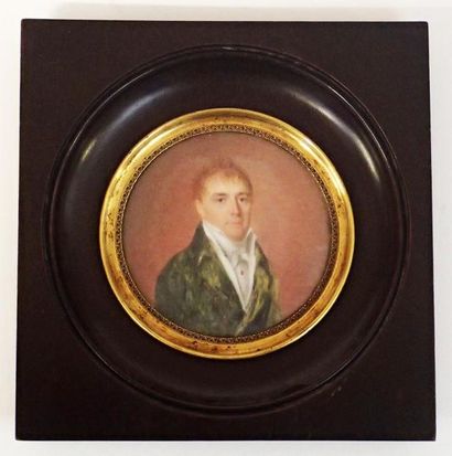 null Lot de 4 MINIATURES à sujets masculins : Ecole Française vers 1820 Portrait...