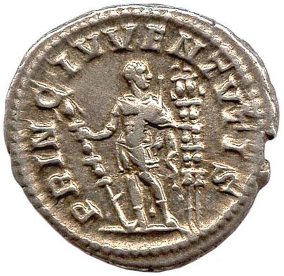 null ROME – DIADUMÉNIEN (avril 217- juin 218) Denier d’argent (Son buste drapé et...