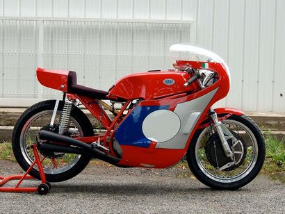 null 1983 

SBM 550 La SBM, Santino Bariolli Motorcycles, est une 

marque animée...