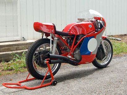 null 1983 

SBM 550 La SBM, Santino Bariolli Motorcycles, est une 

marque animée...