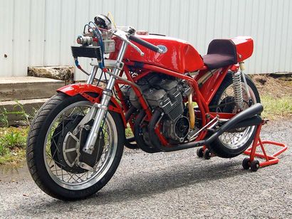 null 1983 

SBM 550 La SBM, Santino Bariolli Motorcycles, est une 

marque animée...