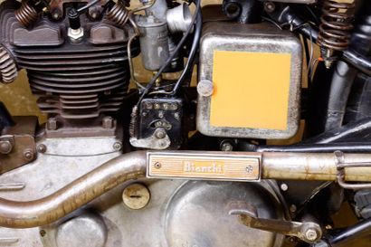 null 1934 

Bianchi tyPe 500 ss Freccia Azzura

500cc - N° cadre 65631

N° moteur...