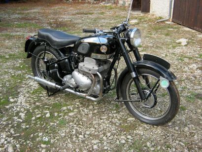 null 1954 

Ariel Square Four

N° KR317 - Moteur n° PL 299

Cylindrée : 1 000 cc...