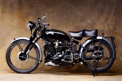 null 1951 

Vincent 

type 1 000 Black Shadow

Châssis n° RC 9564 - Moteur n° F10...