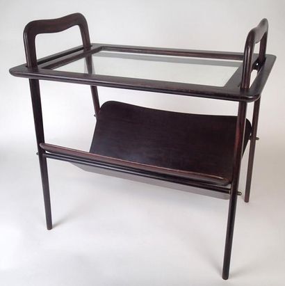 null Ico PARISI (1916-1996) pour de Baggis Table d’appoint en bois à plateau de verre...