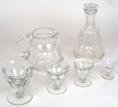 null BACCARAT Partie de service de verres en cristal modèle Harcourt comprenant :...