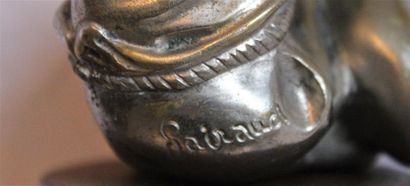 null Gairaud

"Le Pied de Nez"

Mascotte signée Gairaud. Bronze argenté. Montée sur...