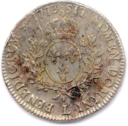 null LOUIS XV (1715 – 1774) Écu d’argent à la Vieille tête 1773 Bayonne. (29,37 g)...