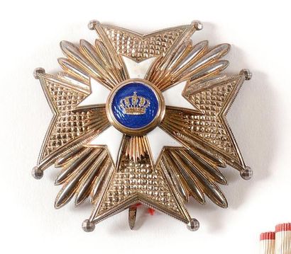 null BELGIQUE ORDRE DE LA COURONNE, créé en 1897. Plaque de grand officier. En argent,...