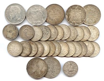 null Lot de 32 pièces d’argent : 5 Francs (Napoléon III) 1869 BB, 5 Francs (Hercule)...