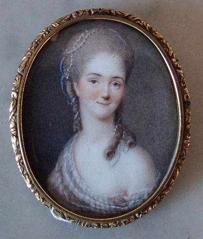 null ECOLE FRANCAISE vers 1770 Portrait d’une jeune femme de qualité en buste vers...