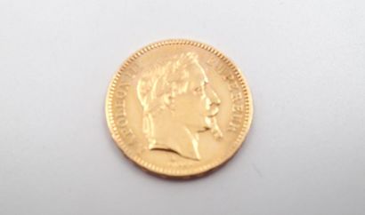 null PIECE en or jaune de vingt Francs Napoléon III datant de 1864. Poids : 6,4 g...