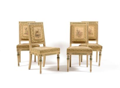 null mobilier de salon comprenant cinq chaises et quatre fauteuils en bois relaqué...