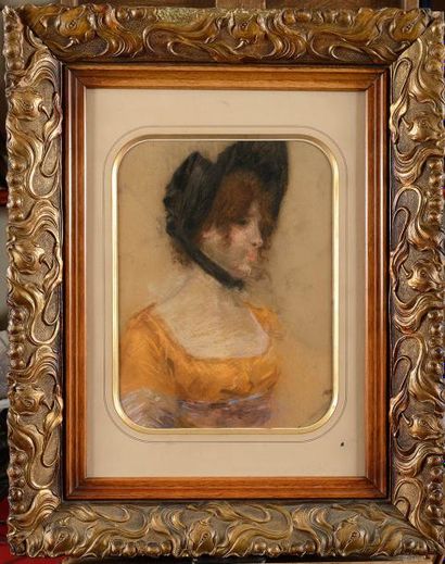 null Ecole française de la fin du XIXe siècle Portrait de femme à la robe jaune Pastel...