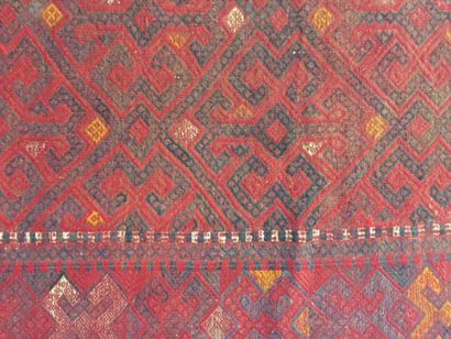 null Grand et ancien KILIM VERNEH ( Iran) Vers 1940/50 Bon etat general. Champ rubis...