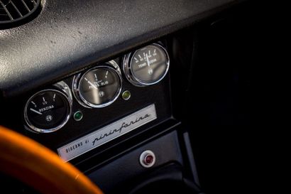 null 1974

ALFA ROMEO

SPIDER 2000

« CODA TRONCA »

D’abord, il y a des lignes,...