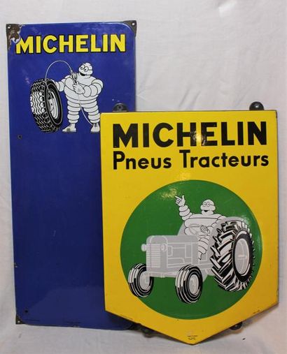 null "Plaques Michelin" Deux plaques émaillées. - "Michelin, pneus tracteurs" , simple...