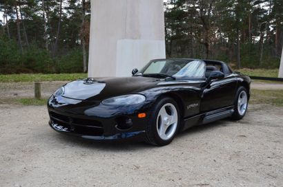 null 1995 DODGE VIPER Carte grise française Châssis n° 1B3BR65E6SV200135 sort d’un...