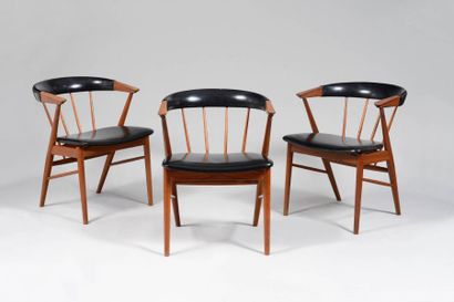 null HELGE SIBAST (1908-1985) SIBAST Edition Suite de trois fauteuils en teck fuselé,...