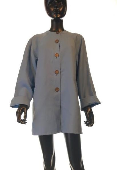 null UNGARO Manteau court d'été en gabardine de coton bleu azur, boutons en méta...