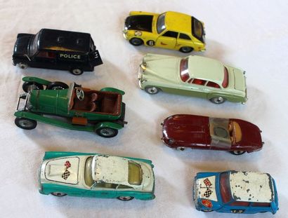 null "CORGI TOYS - Marques Anglaises et Fiat"

Lot de treize miniatures au 1/43ème...