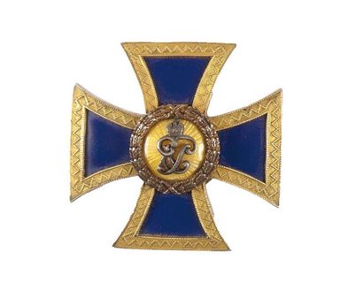 null RUSSIE IMPERIALE Insigne du 4e régiment de Hussards de Marioupol « Impératrice...