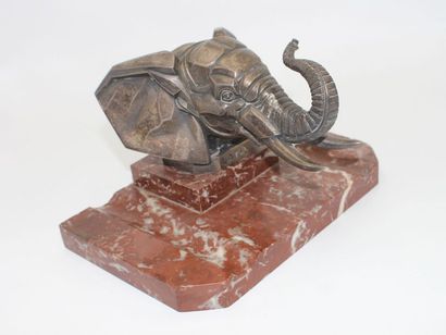 null François Victor BAZIN (1897 - 1956) "Tête d’éléphant Latil" Mascotte marquée...